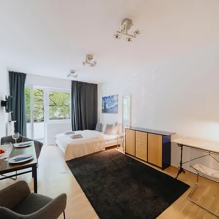 Apartment Lovely With Balcony - Cozy , Near Kadewe&kurfürstendamm *