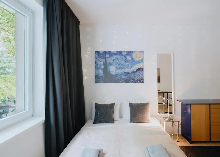 Lovely With Balcony - Cozy , Near Kadewe & Kurfuerstendamm