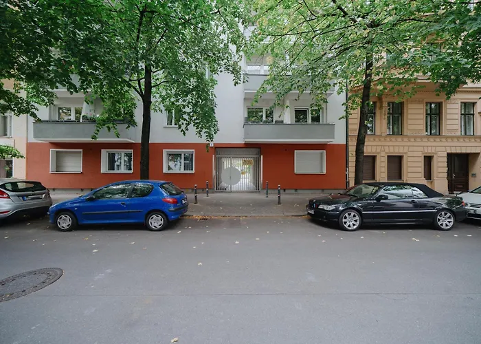 Lovely With Balcony - Cozy , Near Kadewe & Kurfuerstendamm * ベルリン