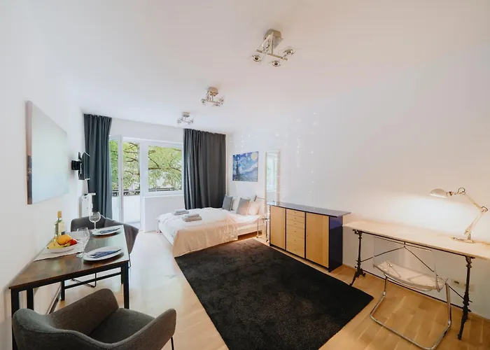 Apartamento Lovely With Balcony - Cozy , Near Kadewe&kurfürstendamm *